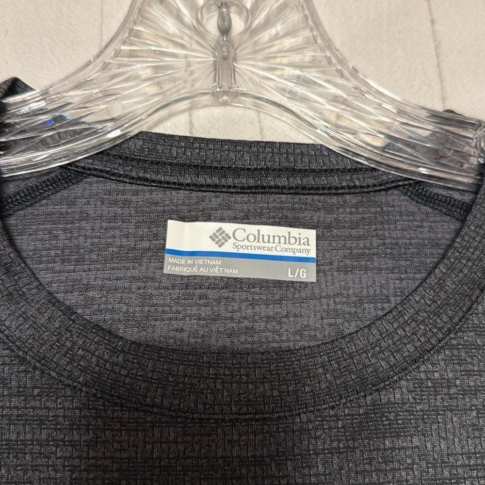 Columbia Men's Alpine Chill Zero Short Sleeve Crew - Picture 4 of 6